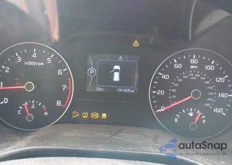 2018 Kia Sportage Lx z USA, uszkodzony, nr VIN KNDPM3AC7J7481886